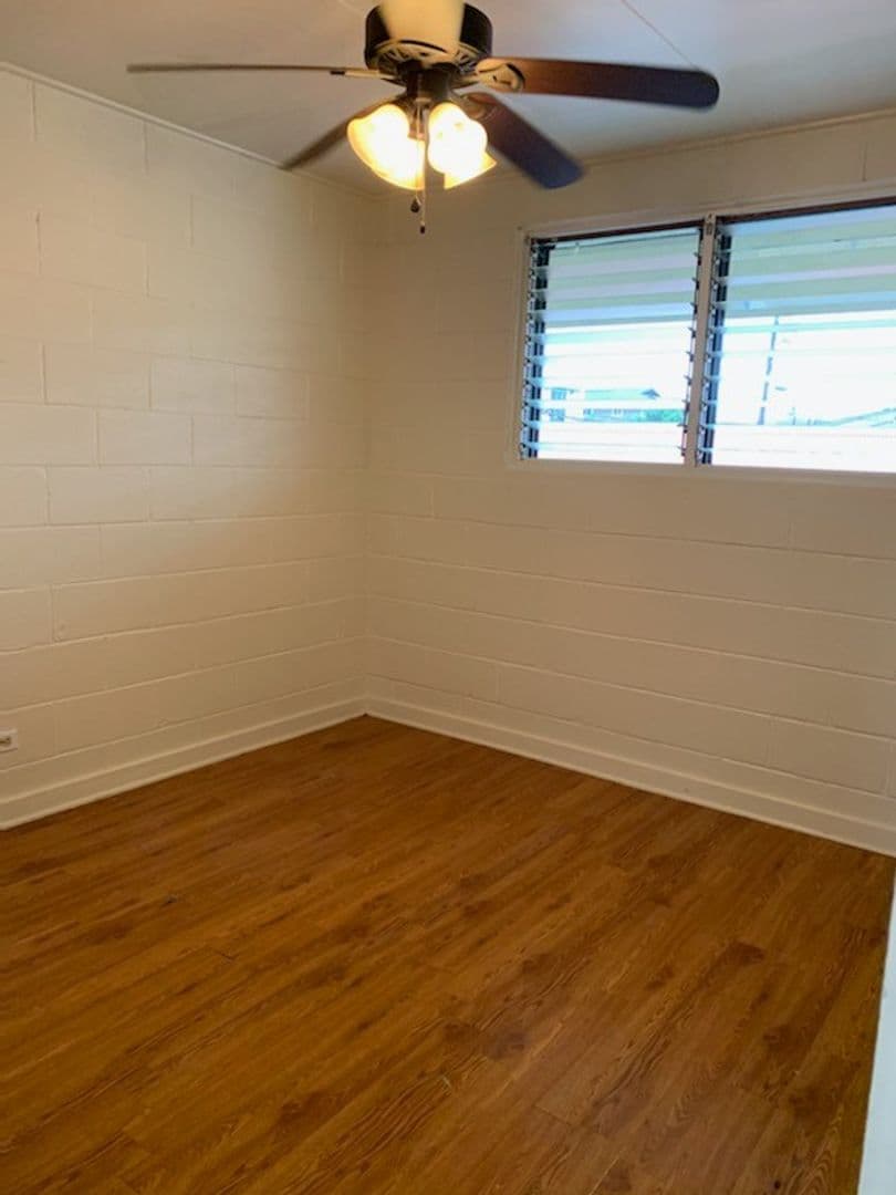 Wahiawa Apartment: 277 California Ave.