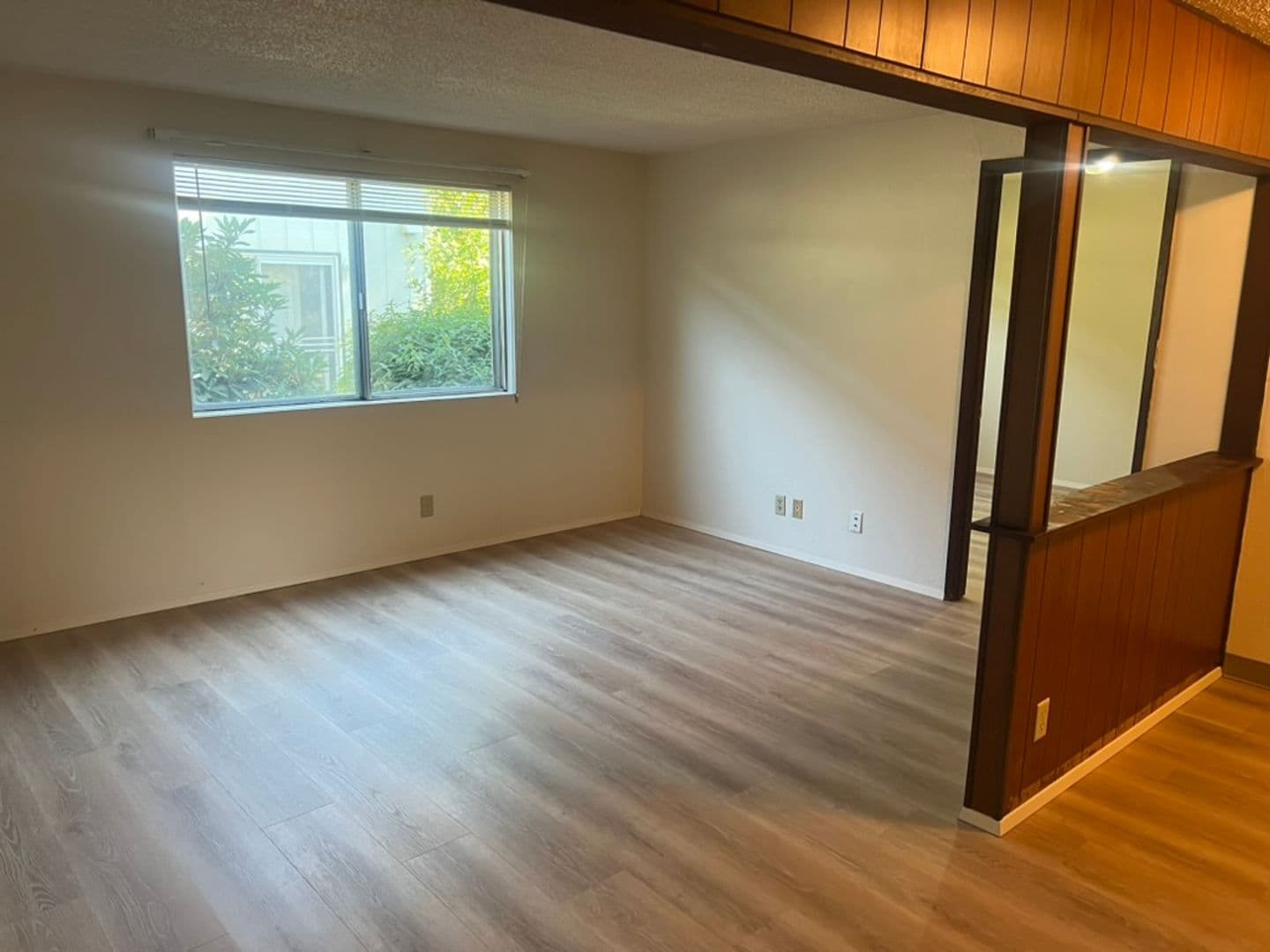 Eugene Apartment: 3530 W Amazon Drive