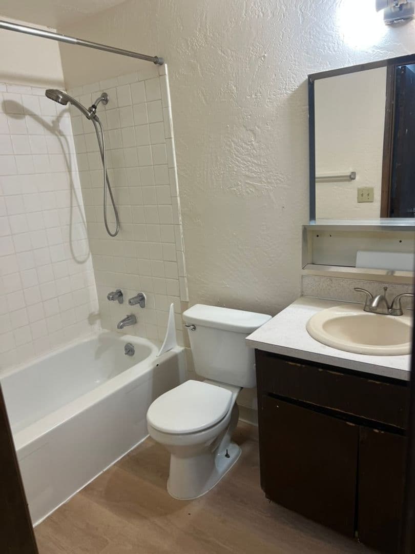 Eugene Apartment: 555 Tyler Street