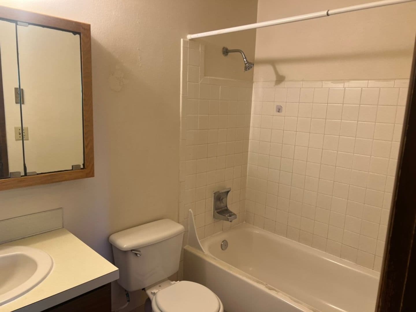 Eugene Apartment: 3530 W Amazon Drive