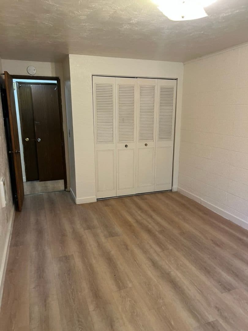 Eugene Apartment: 555 Tyler Street
