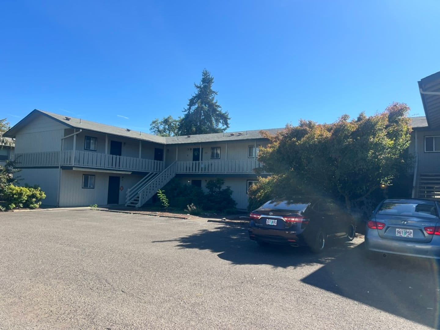 Eugene Apartment: 3530 W Amazon Drive