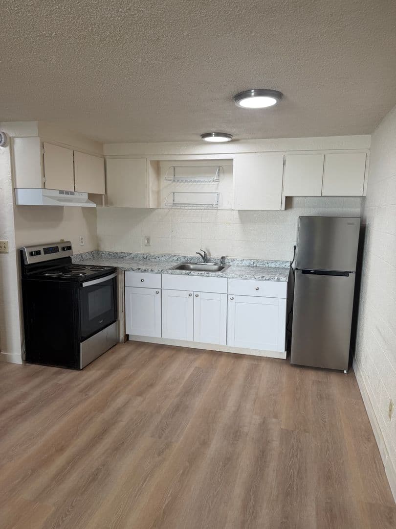 Eugene Apartment: 555 Tyler Street