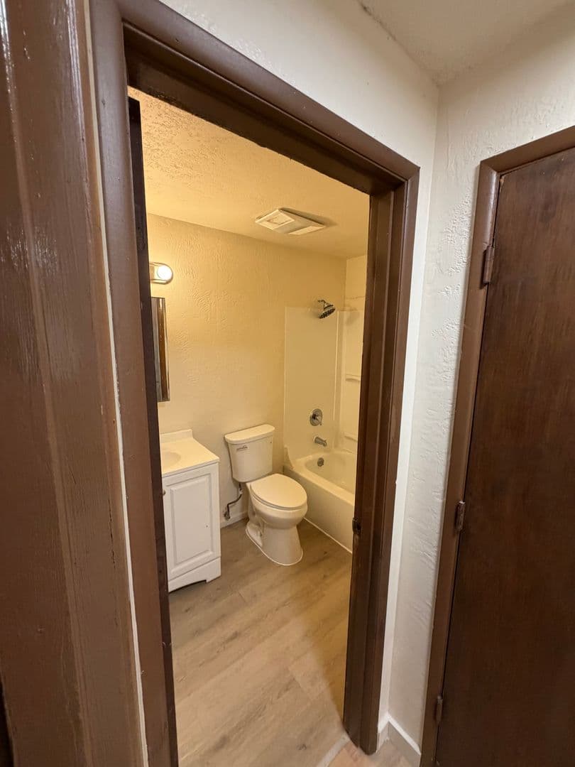 Eugene Apartment: 555 Tyler Street