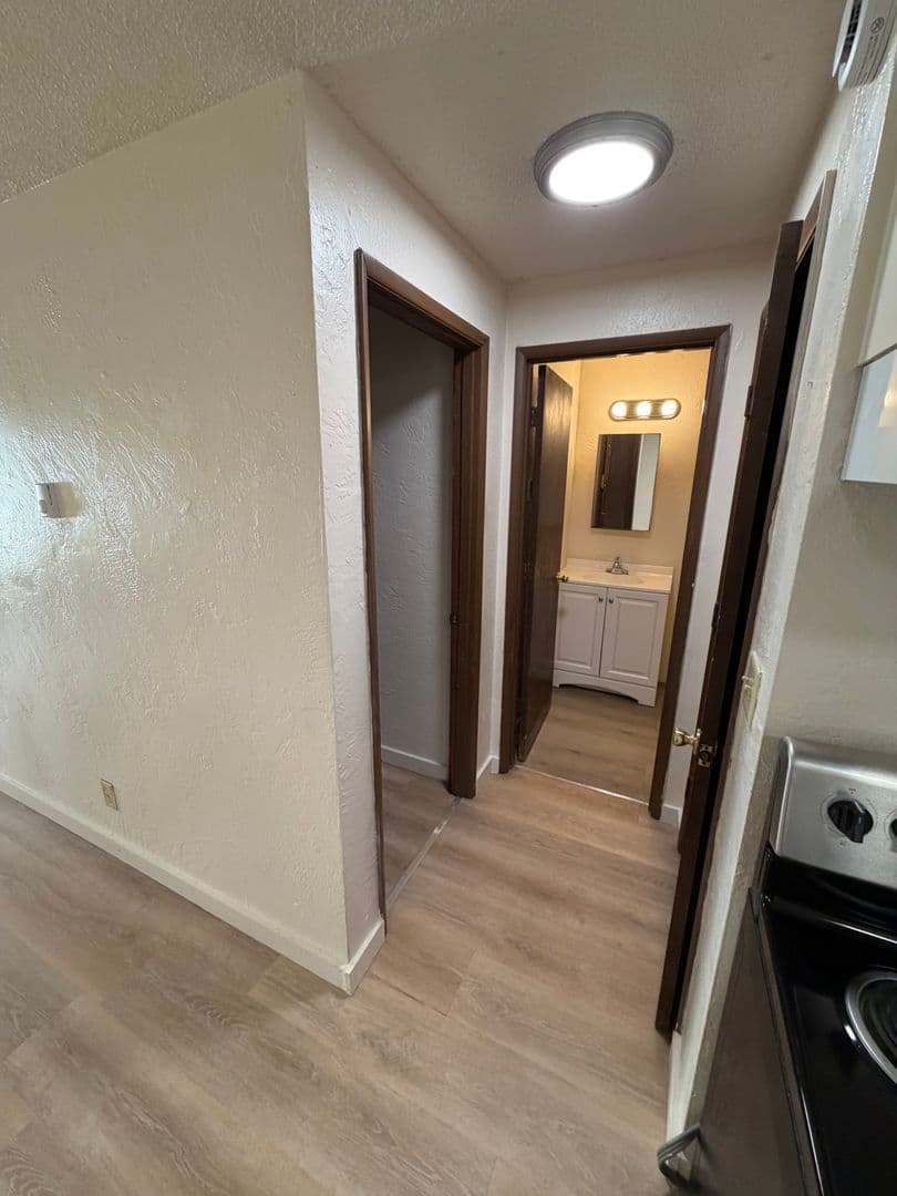 Eugene Apartment: 555 Tyler Street