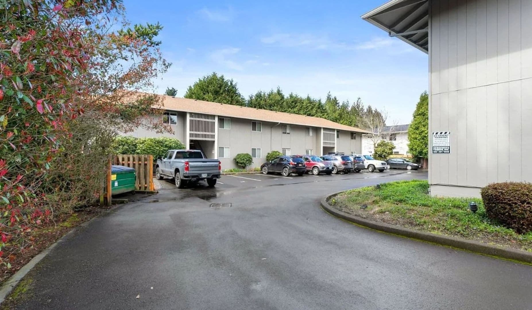 Portland Apartment: 3435 SW 87th Ave