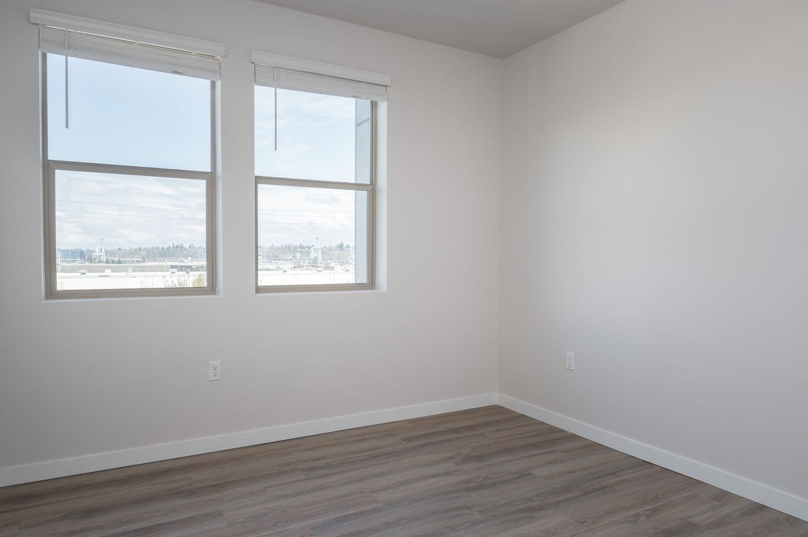 Portland Apartment: 1940 NW 25th Ave