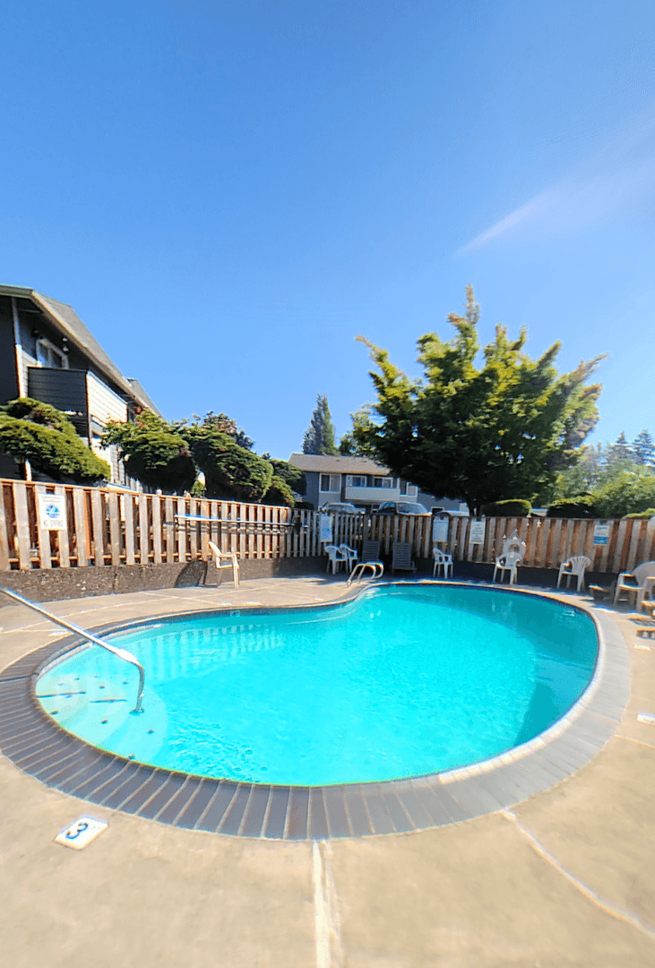 Portland Apartment: 17455 SE Washington Ct