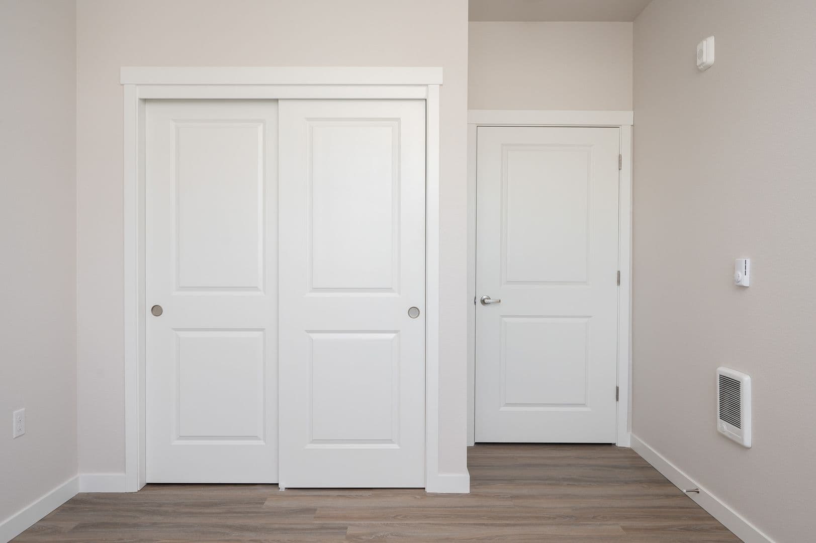 Portland Apartment: 1940 NW 25th Ave