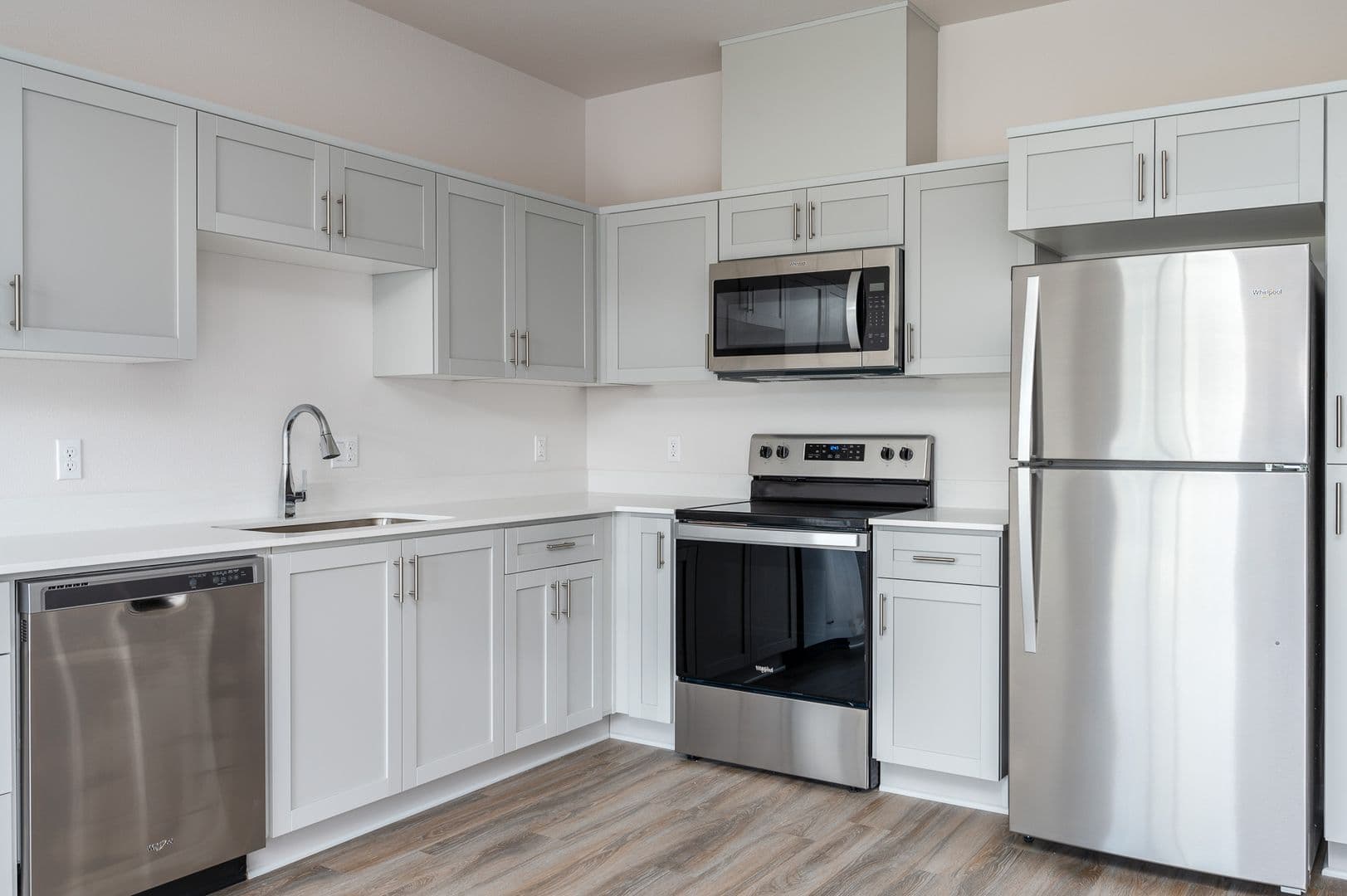Portland Apartment: 1940 NW 25th Ave