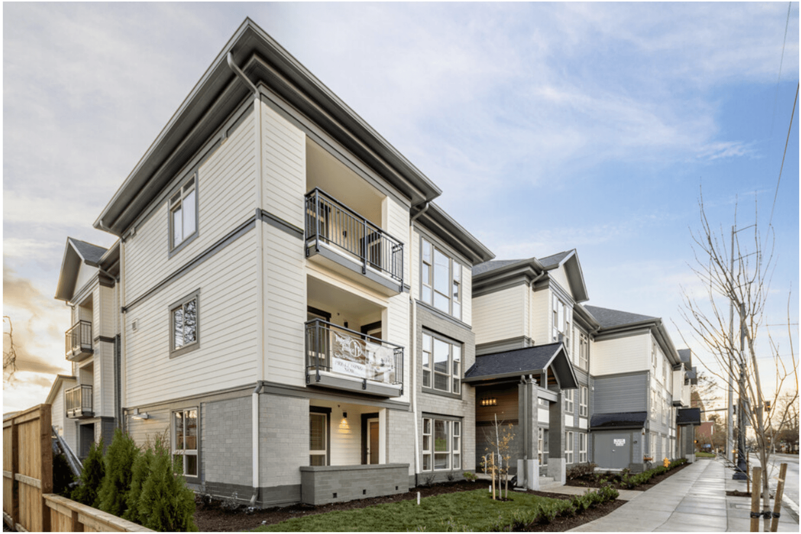 Hillsboro Apartment: 210-238 SE 9th Avenue