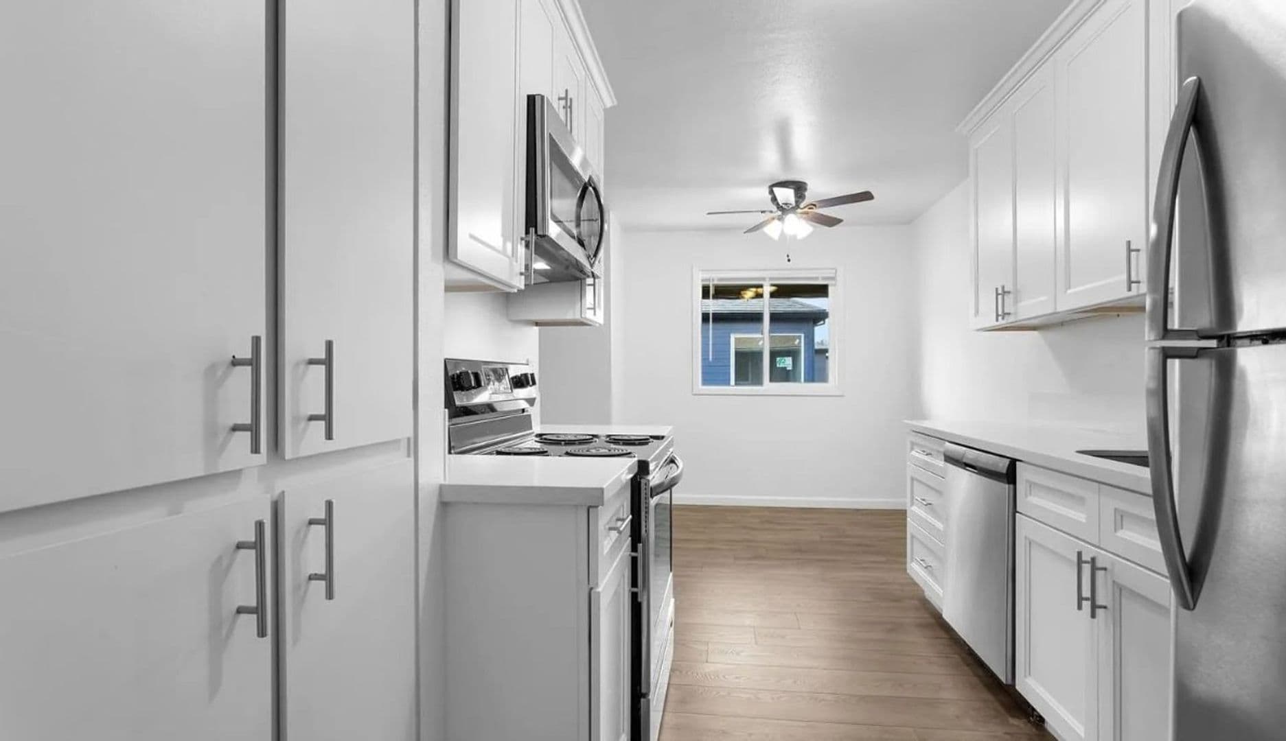 Portland Apartment: 3435 SW 87th Ave