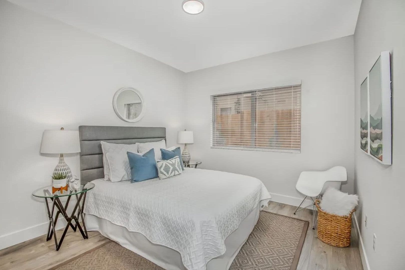 Portland Apartment: 475 NE 74th Ave