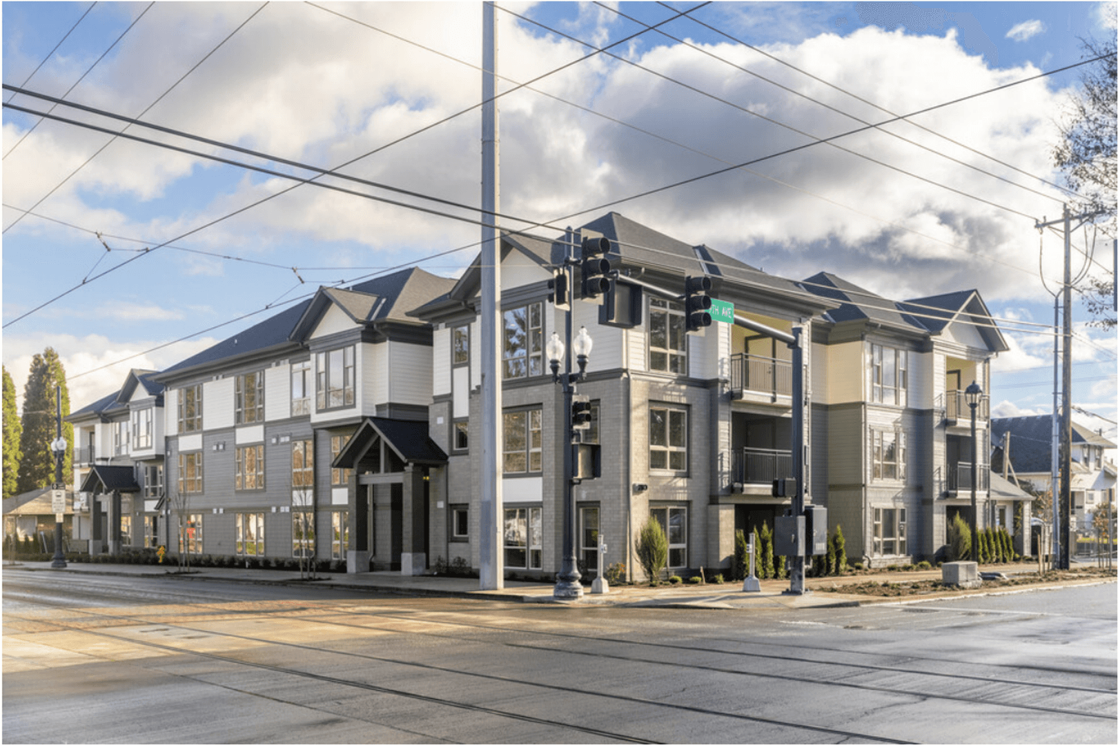 Hillsboro Apartment: 210-238 SE 9th Avenue