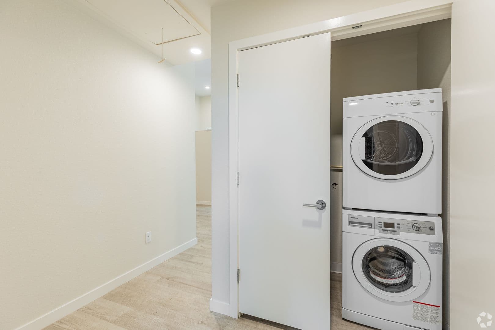 Portland Apartment: 4305 N Montana Ave - 03