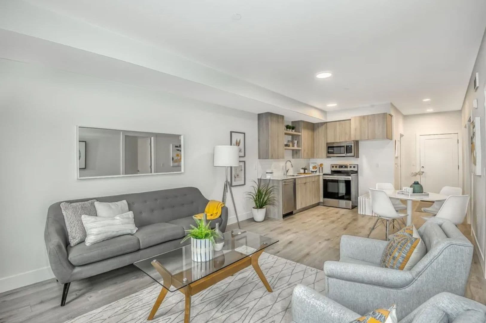 Portland Apartment: 475 NE 74th Ave