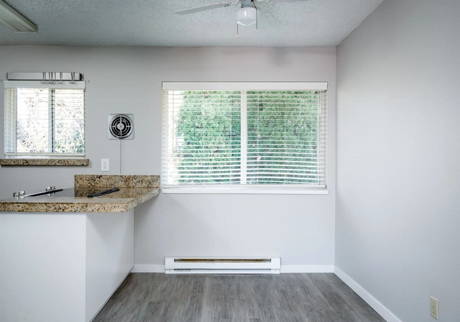 Portland Apartment: 9550 SW Washington Dr.