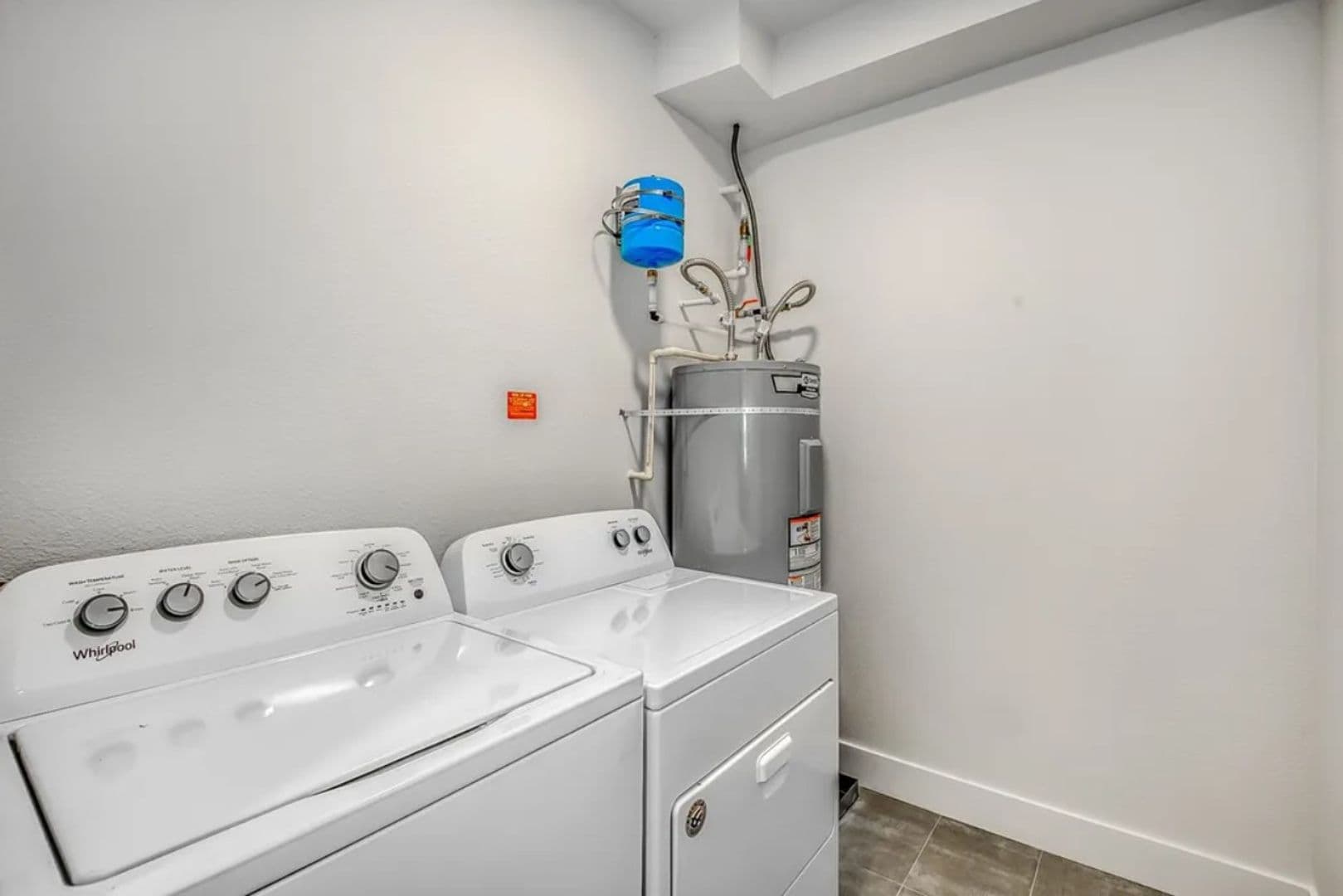 Portland Apartment: 475 NE 74th Ave