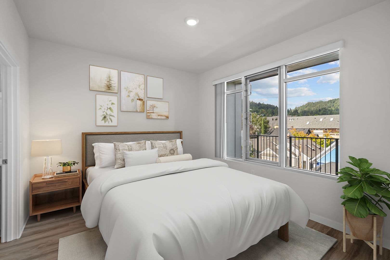 Portland Apartment: 1940 NW 25th Ave