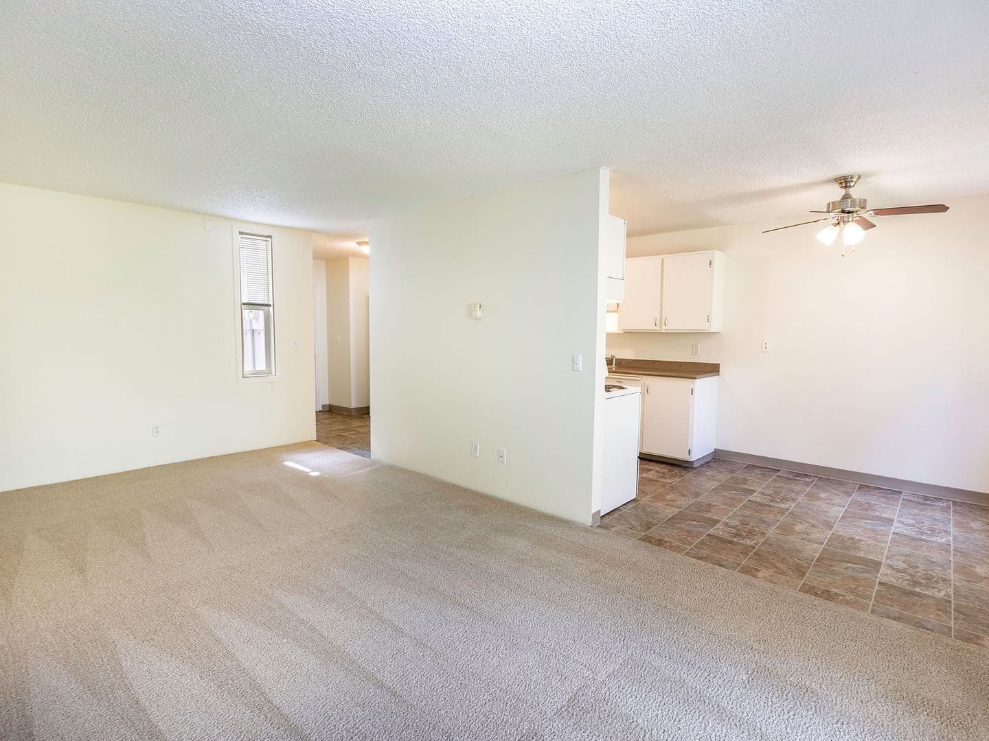 Portland Apartment: 9730 SW 35th Dr.