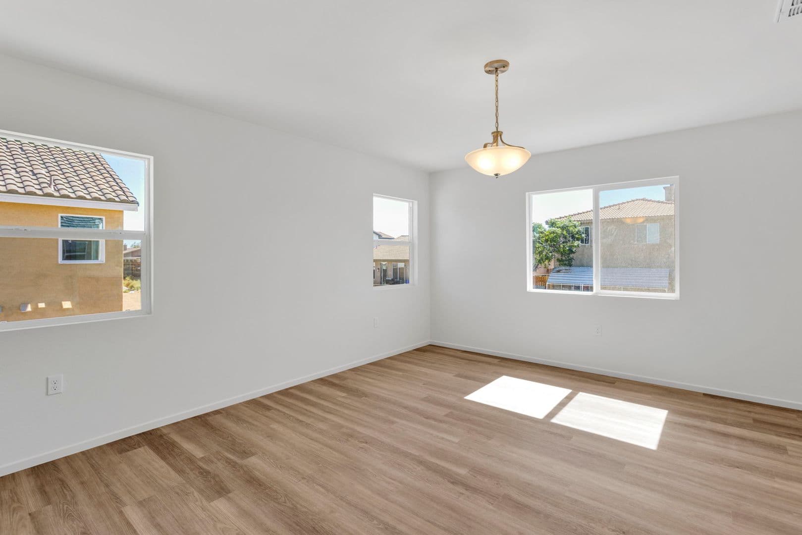 Adelanto House: 11715 Sebastian Rd