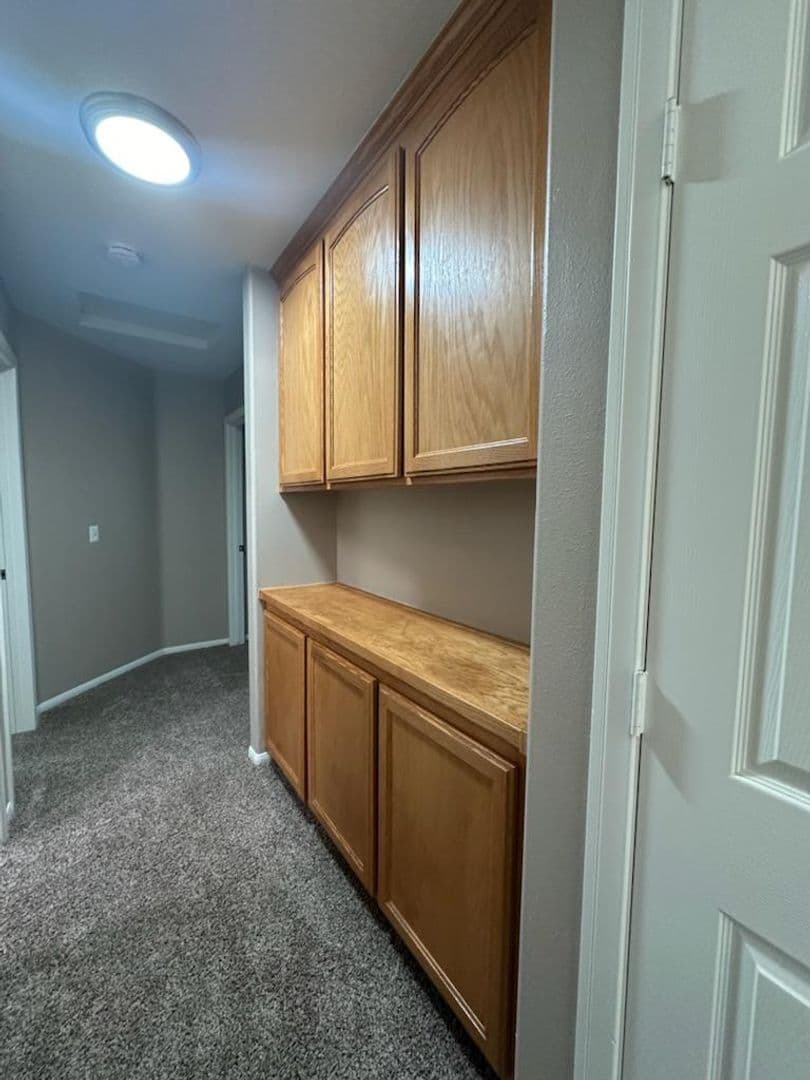 Hesperia House: 17789 Chestnut St