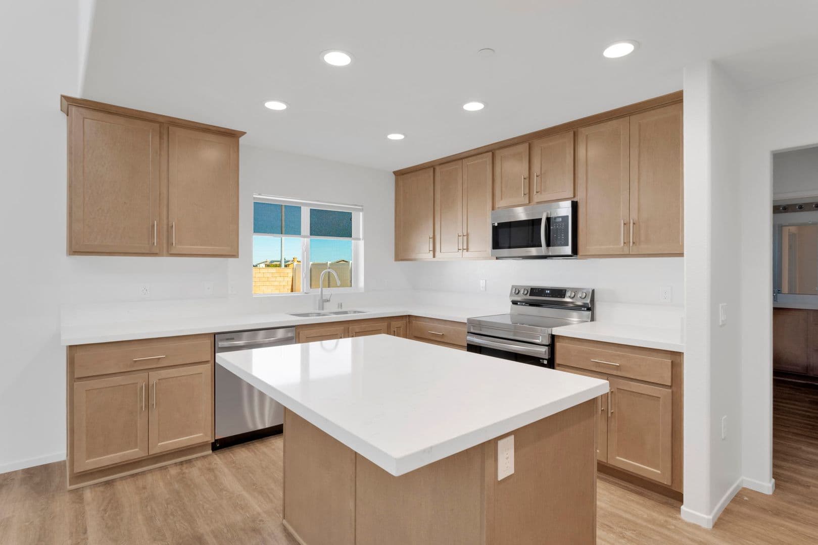 Adelanto House: 11712 Sebastian Rd