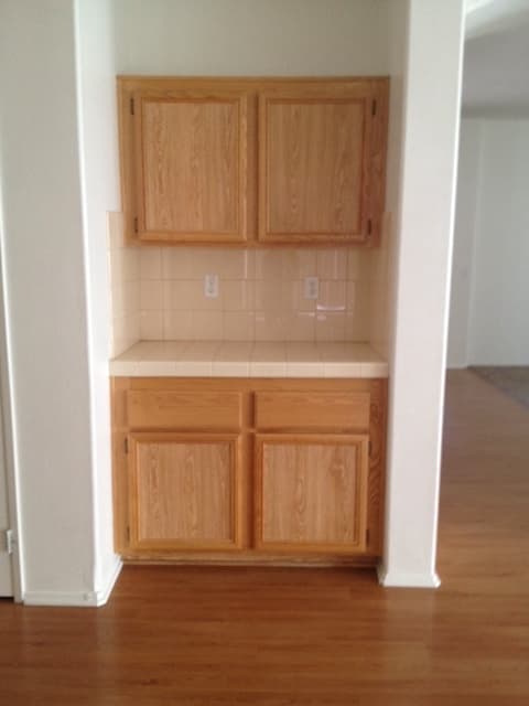 Victorville House: 13785 Rafael Way