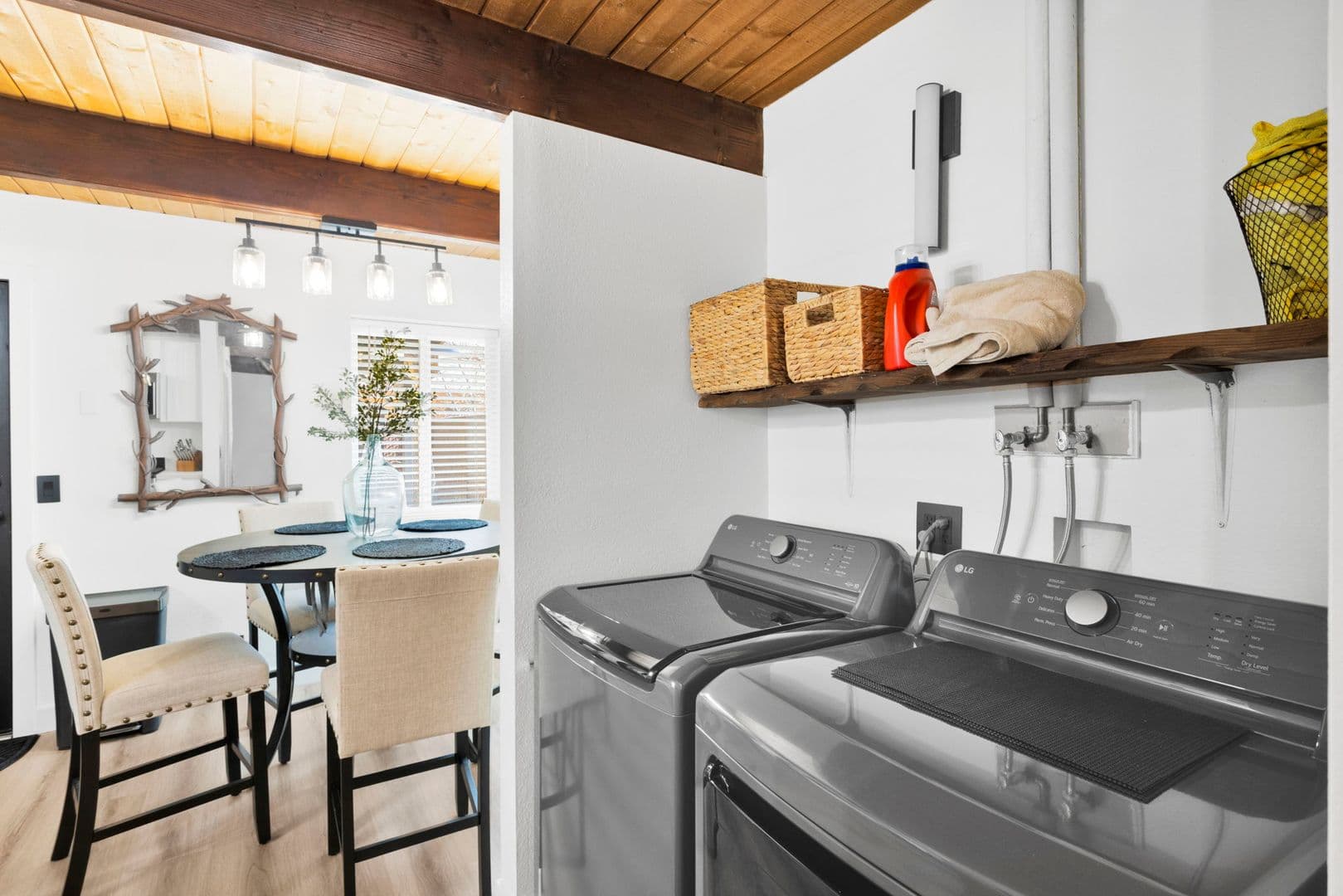 Big Bear House: 279 Los Angeles Ave