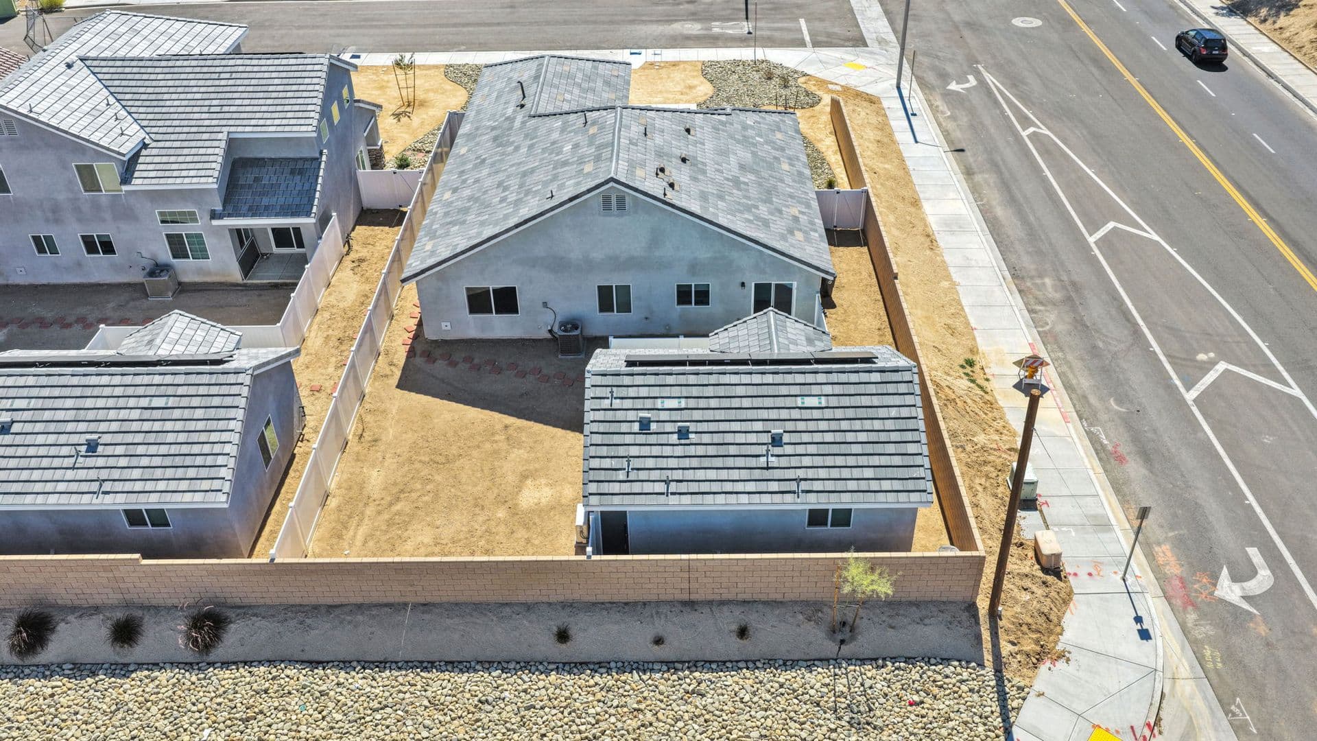 Adelanto House: 11702 Sebastian Rd