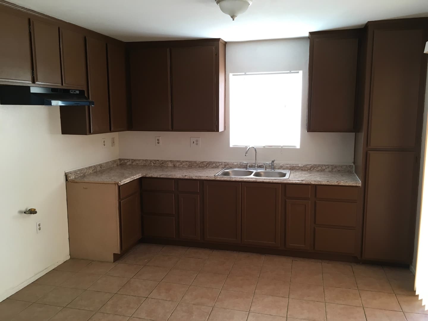 Apple Valley Apartment: 21355 Bear Valley Rd