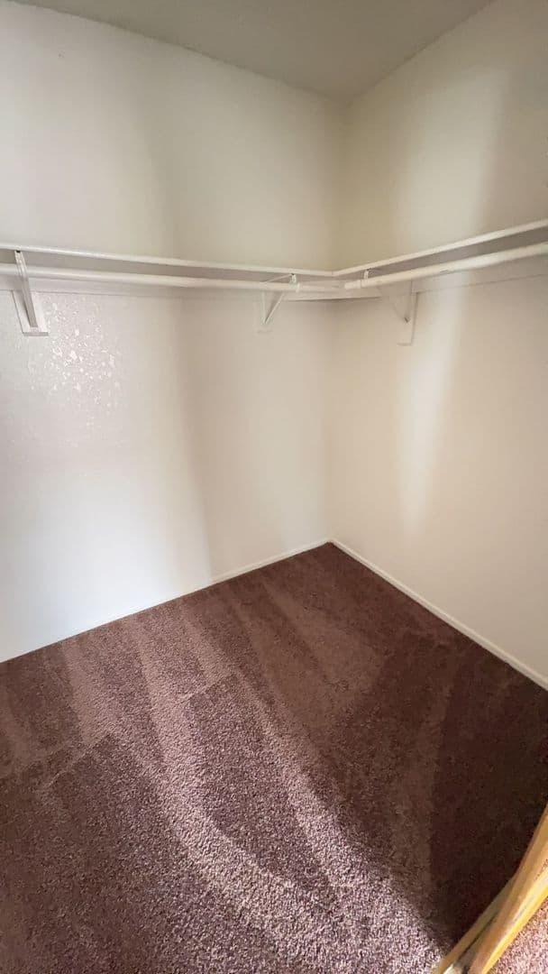 Apple Valley Apartment: 16221 Apple Valley Rd