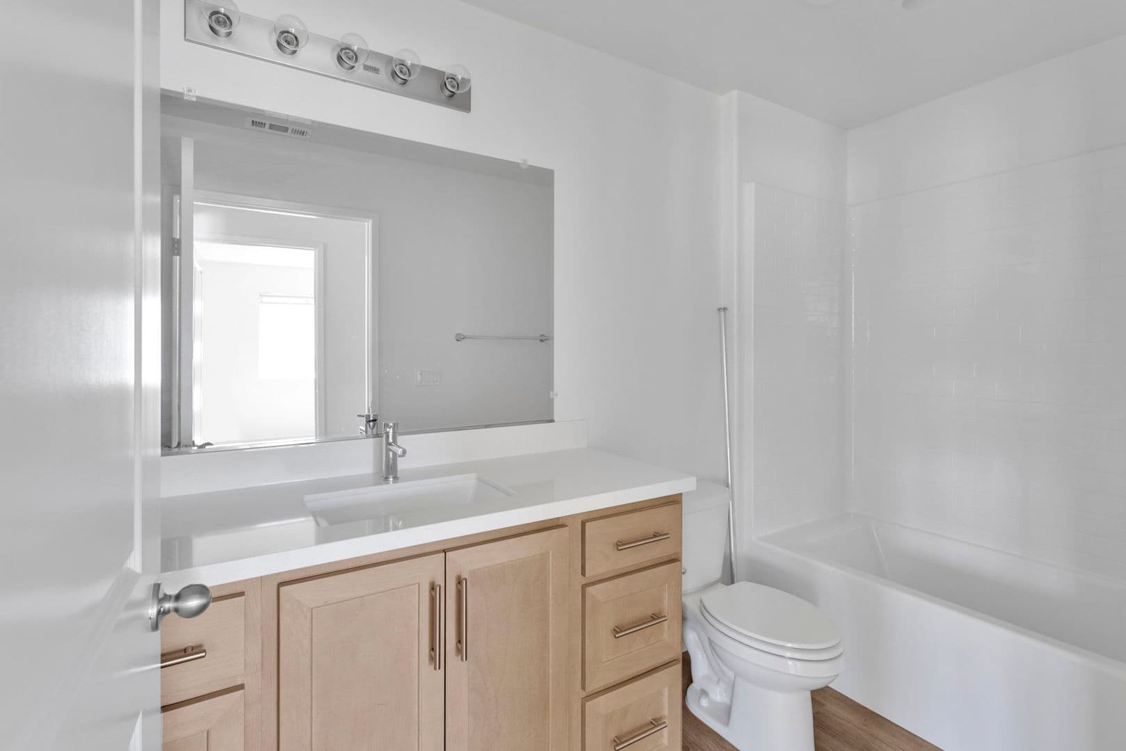 Adelanto House: 11702 Sebastian Rd