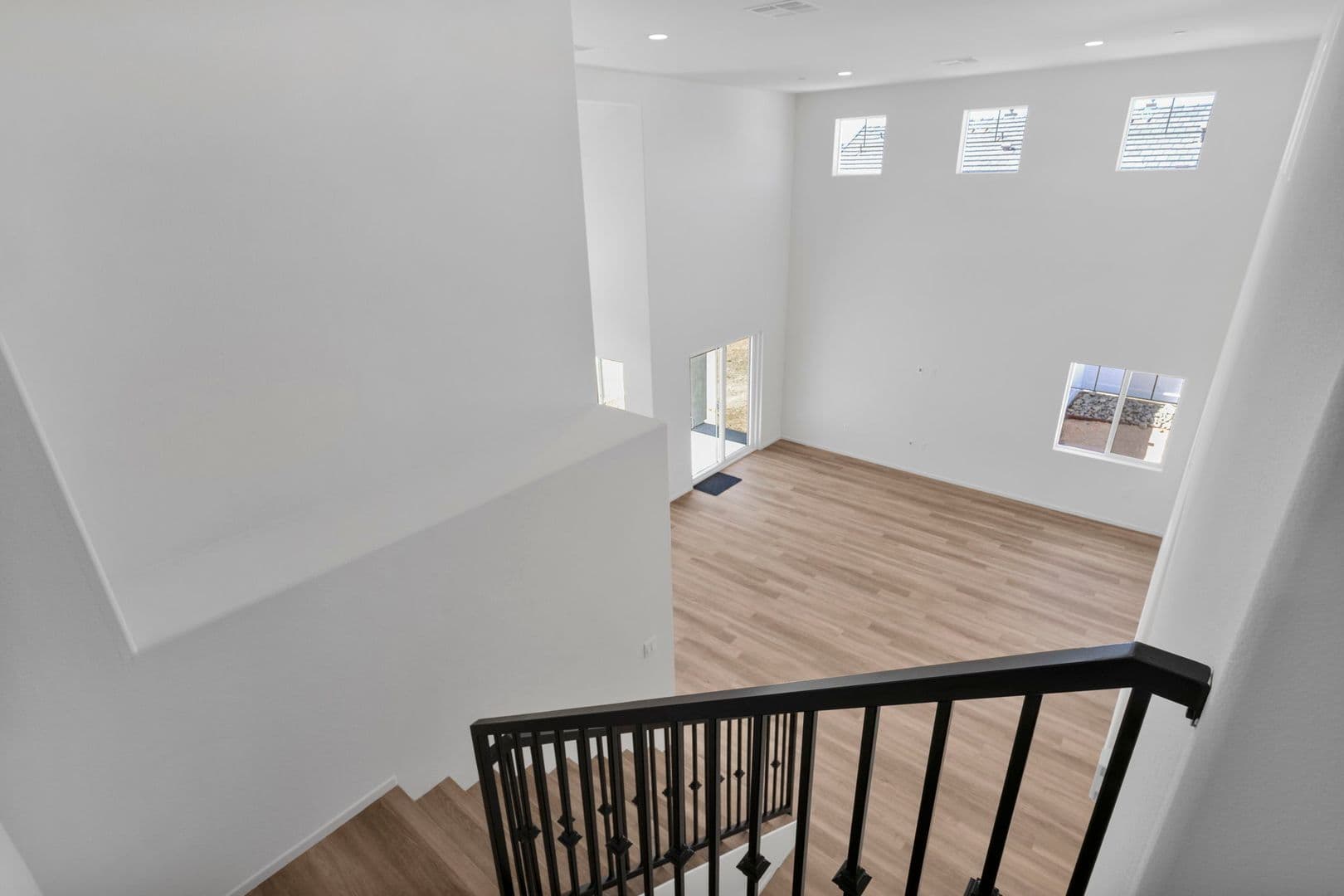 Adelanto House: 11715 Sebastian Rd
