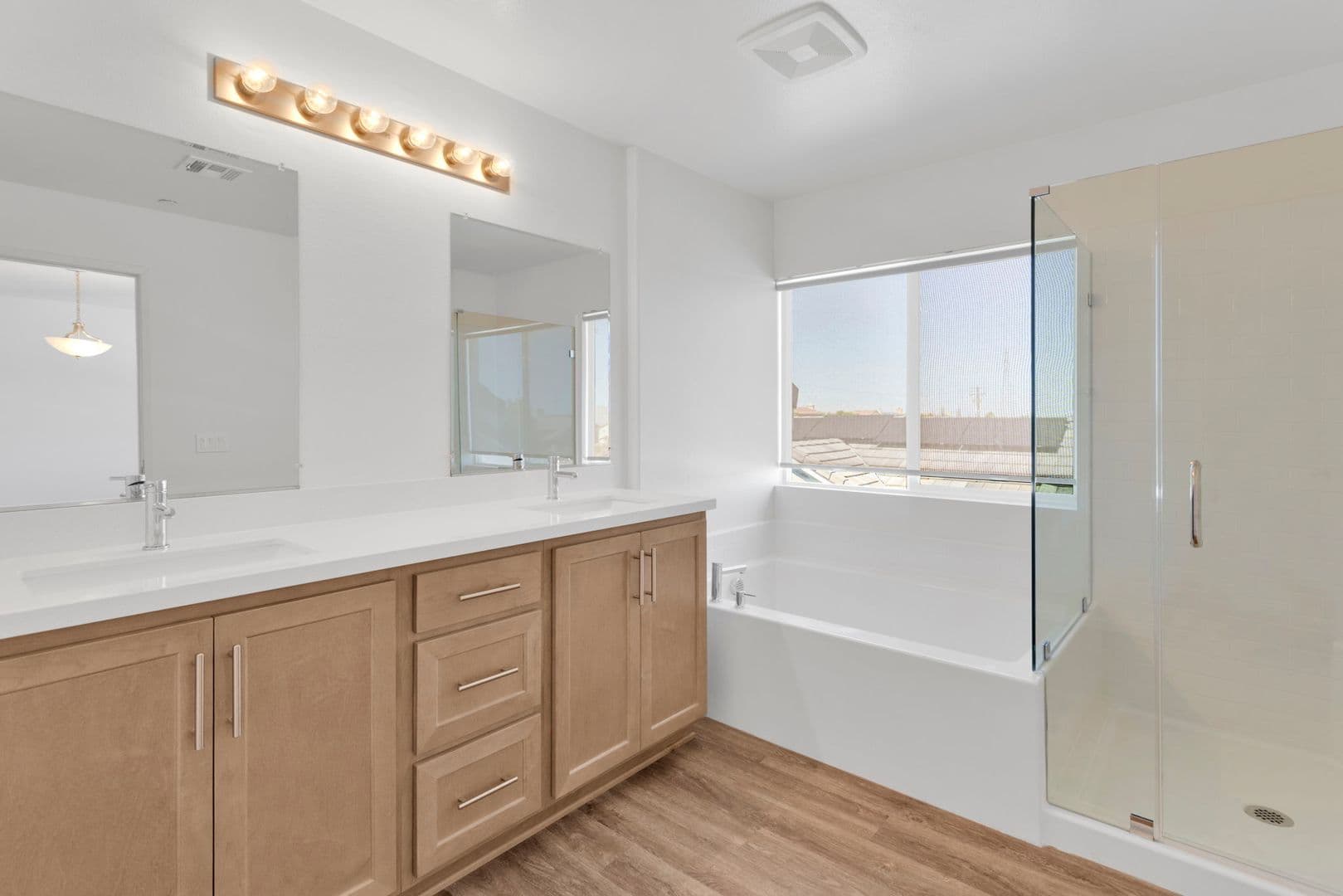 Adelanto House: 11712 Sebastian Rd