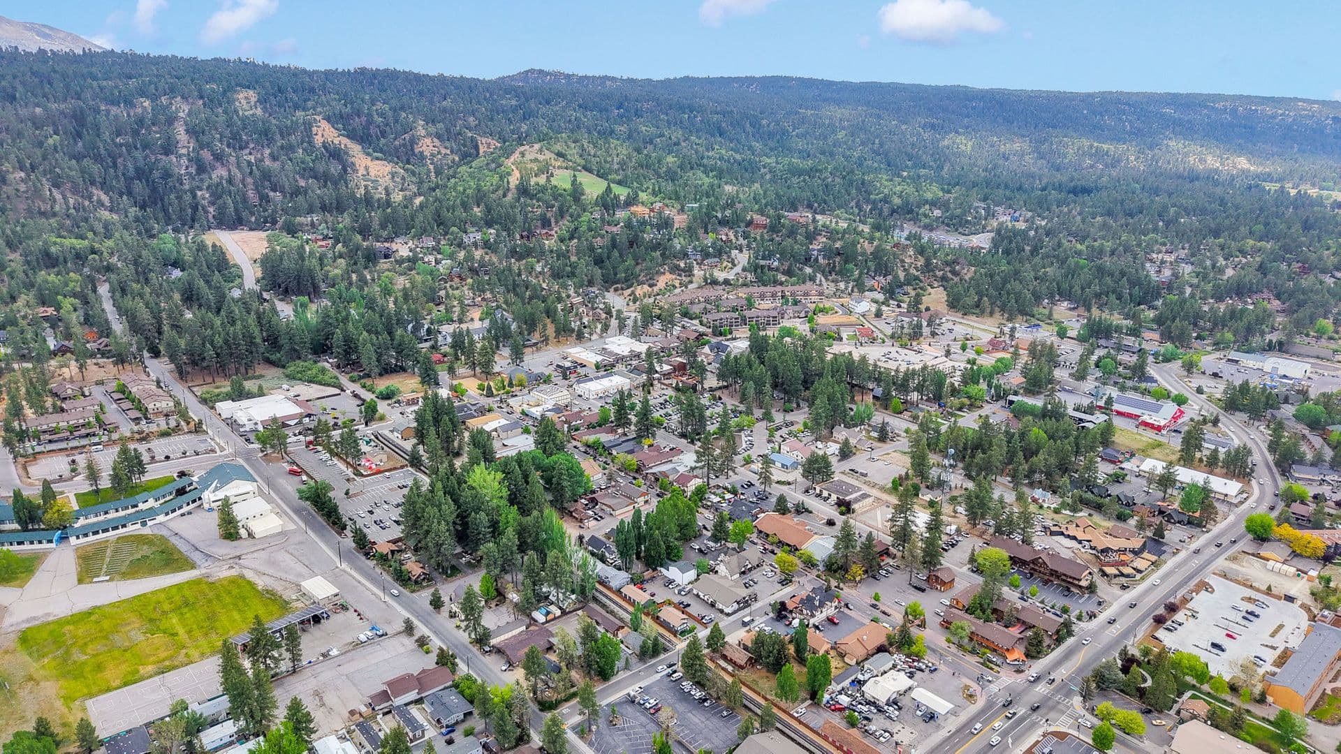 Big Bear House: 279 Los Angeles Ave