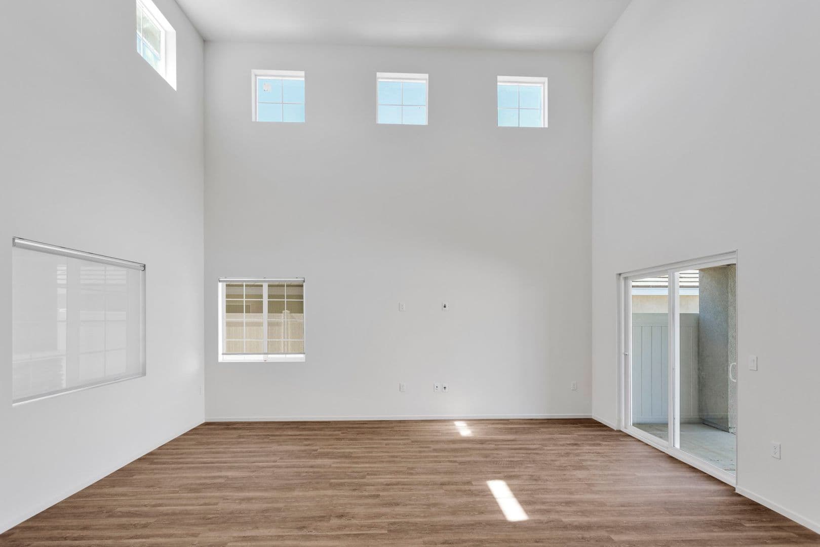 Adelanto House: 11712 Sebastian Rd