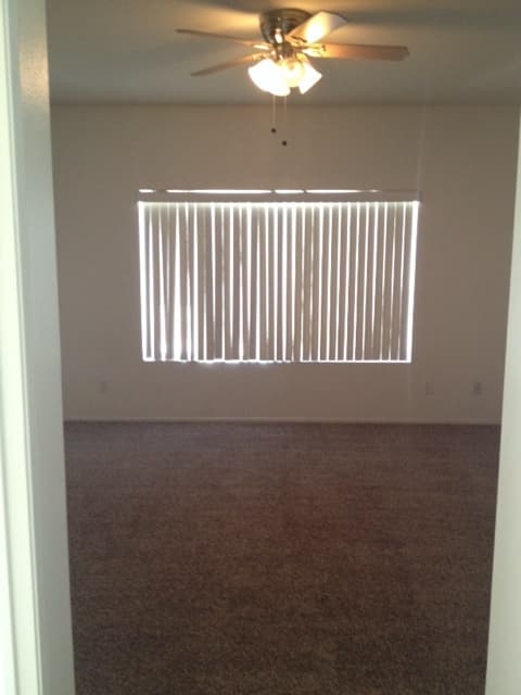 Victorville House: 13785 Rafael Way