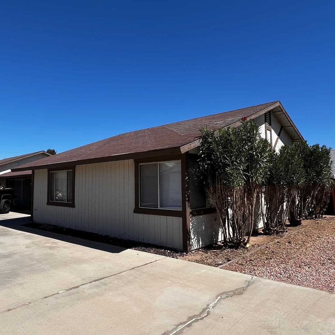 Hesperia Apartment: 13890 Juniper St