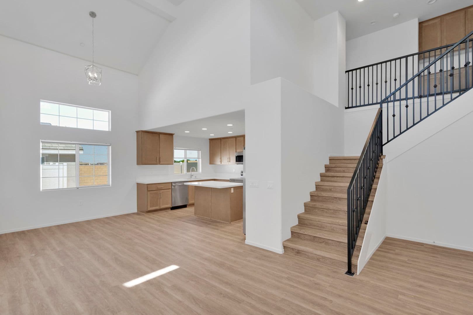 Adelanto House: 11712 Sebastian Rd