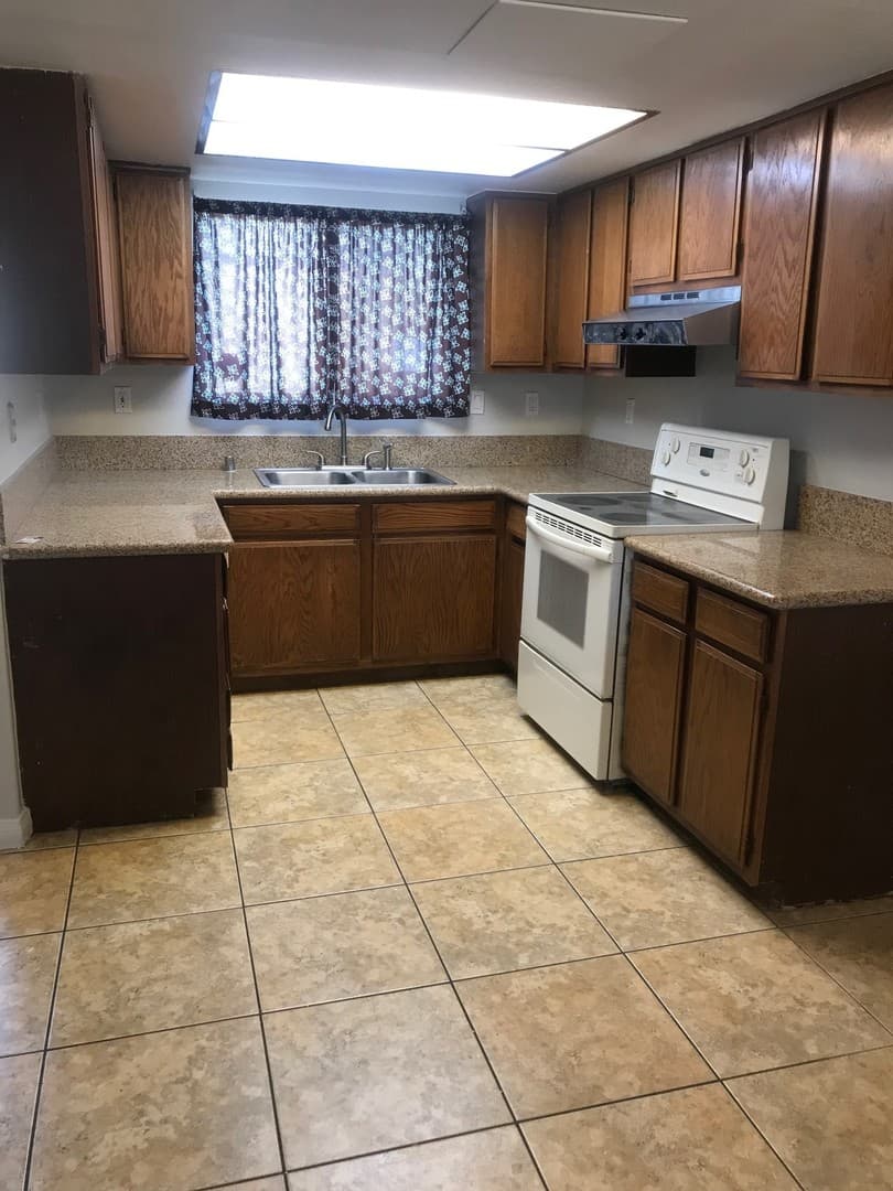 Victorville House: 16465 Green Tree Blvd #51