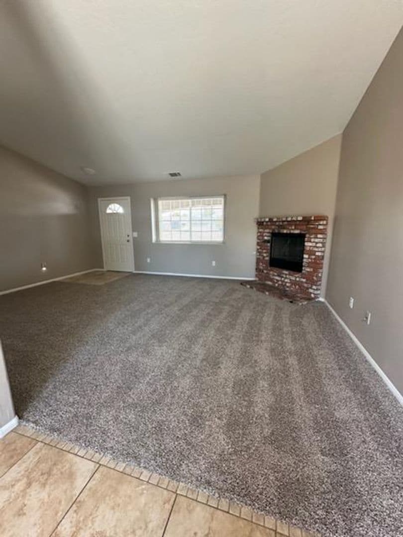 Hesperia House: 17789 Chestnut St