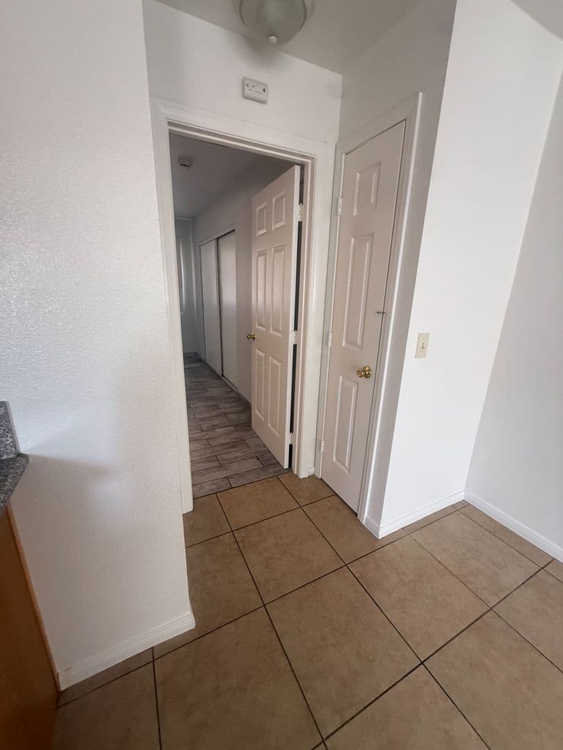 Ontario Apartment: 1007 E. Deodar St. - D