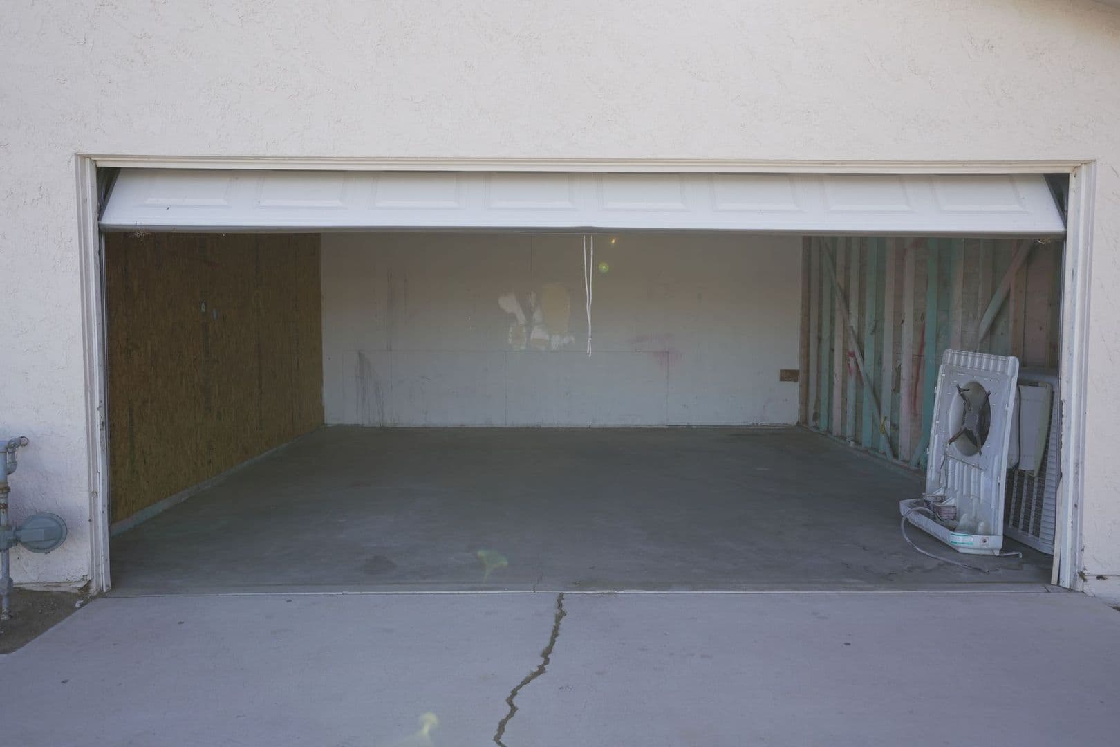 Apple Valley Apartment: 21355 Bear Valley Rd