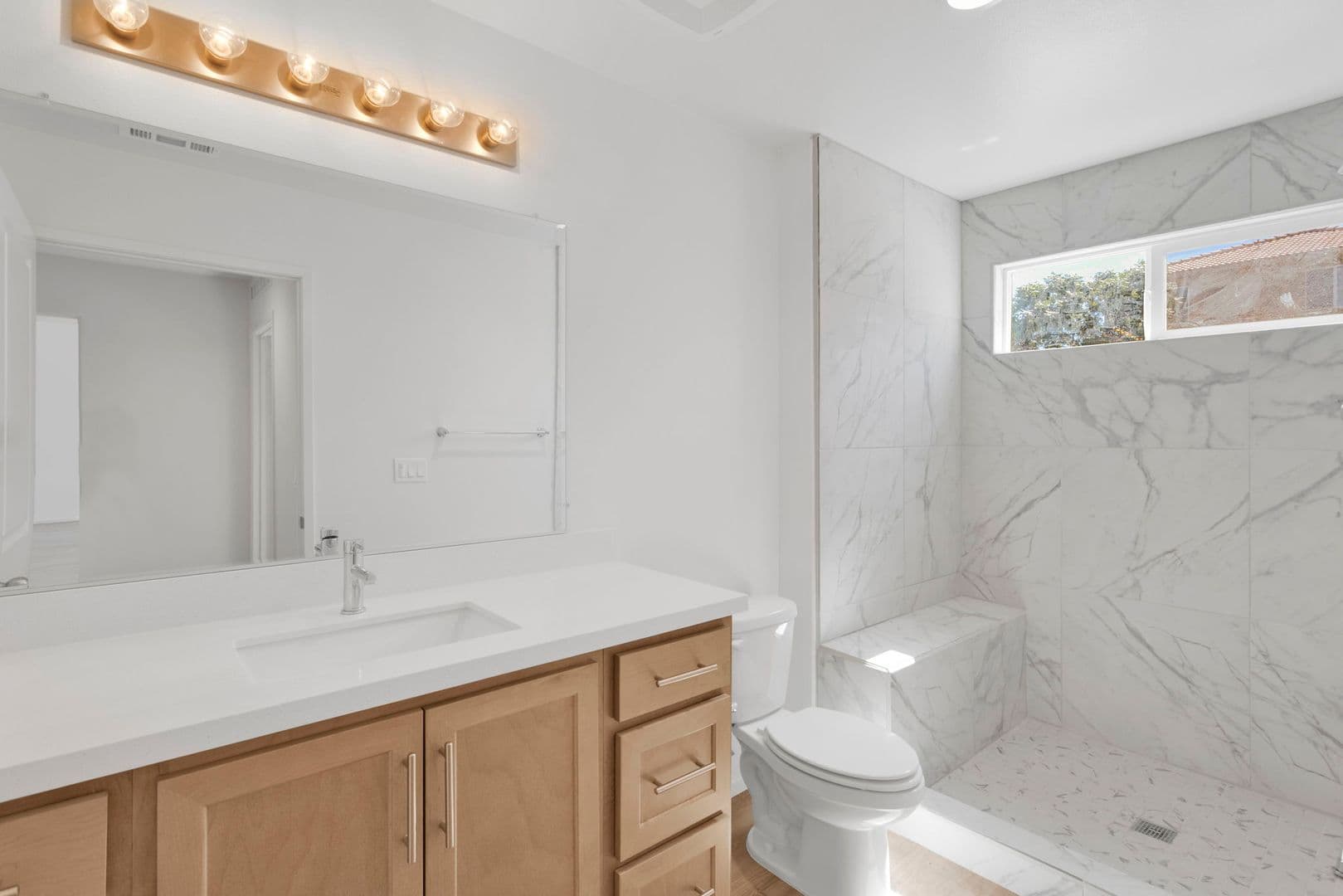 Adelanto House: 11715 Sebastian Rd