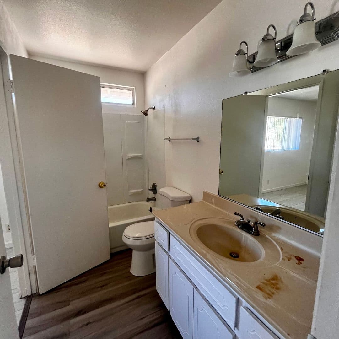 Apple Valley Apartment: 20180 Serrano Road
