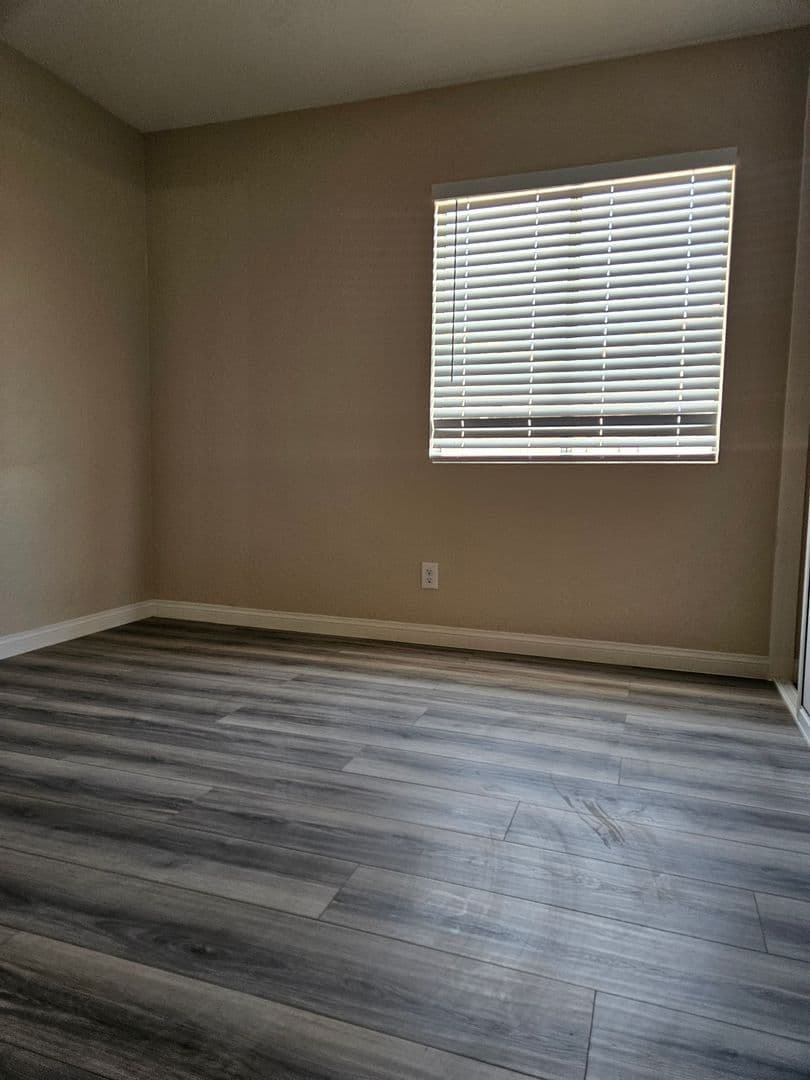 Adelanto House: 10850 Euclid St