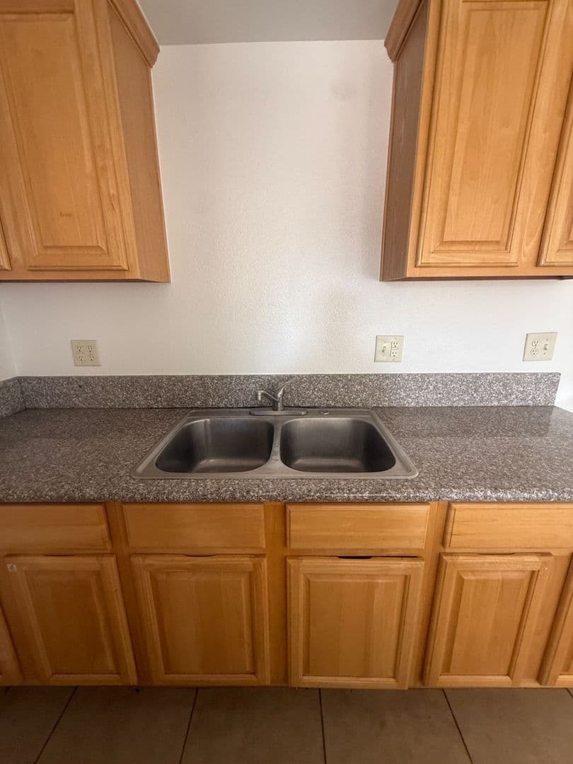 Ontario Apartment: 1007 E. Deodar St. - D