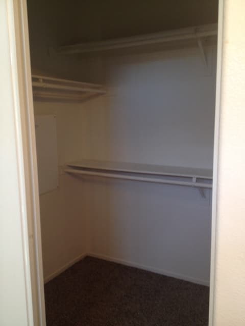 Victorville House: 13785 Rafael Way