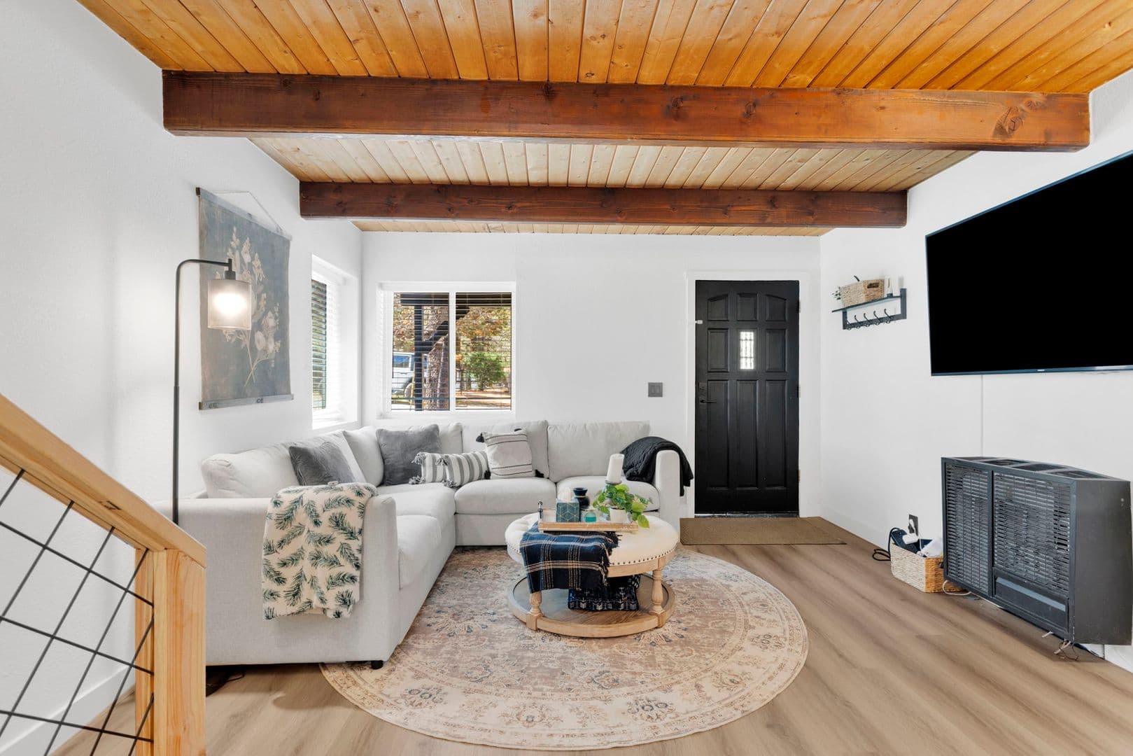 Big Bear House: 279 Los Angeles Ave